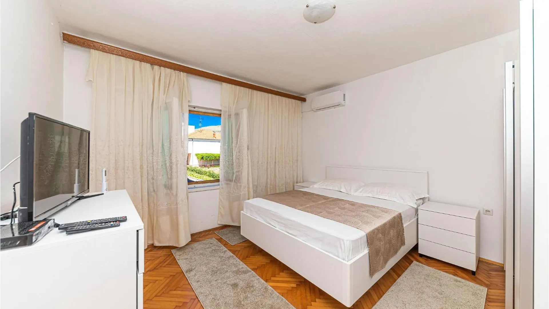 Beautiful Apartment In Trogir With Kitchen كرواتيا